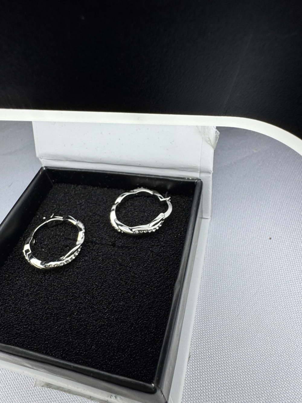 Cate & Chloe Silver Tone Hoop Earrings Rhinestone Gift Box - Picture 6 of 8